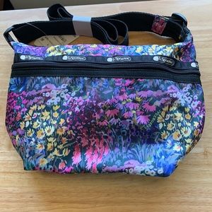 Sportsac Soho Gardens Cross Body purse